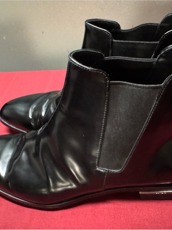 Prada Black Leather Slip-On with Gold Logo main image 14